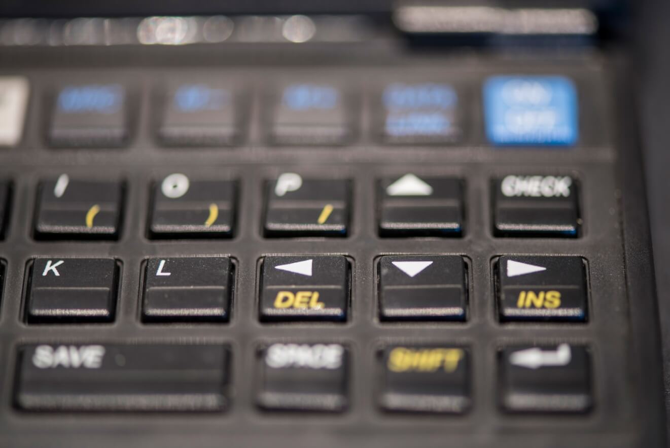 Screenshot of MarketBeat’s dividend calculator interface with dividend income projections